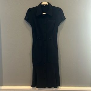 Louis Verdad stretchy short sleeved dress with Pockets and Satin Button details